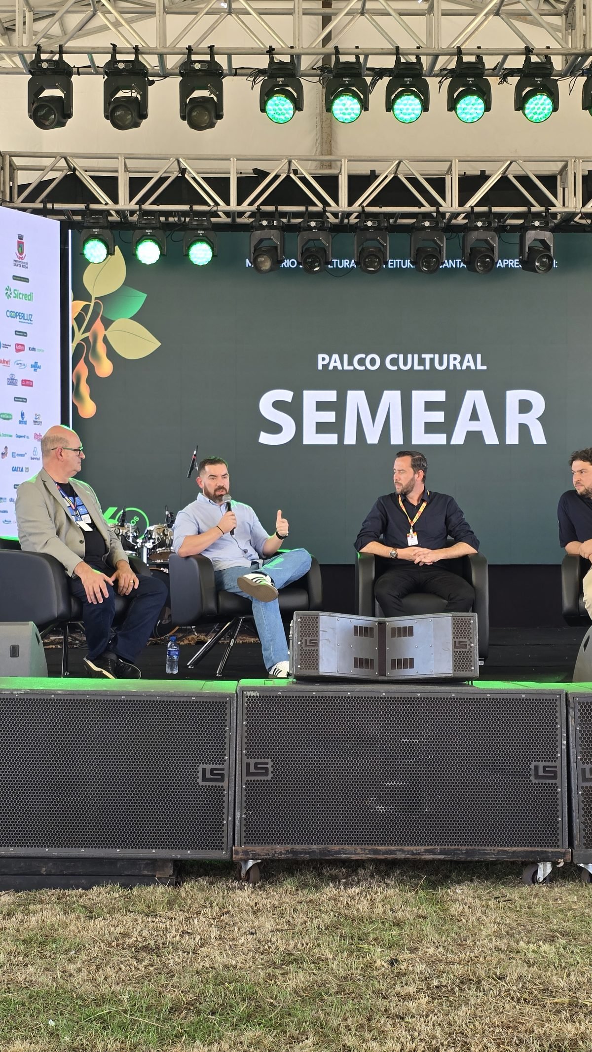 Presença na FENASOJA e painel do ecossistema com o SEBRAE